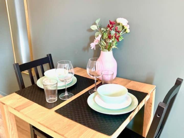 Cozy Apartment In Antwerpen Centraal מראה חיצוני תמונה